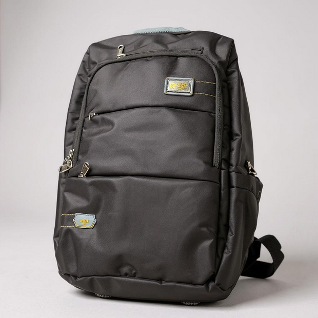 Classic Shoulder Bag for Daily Use
